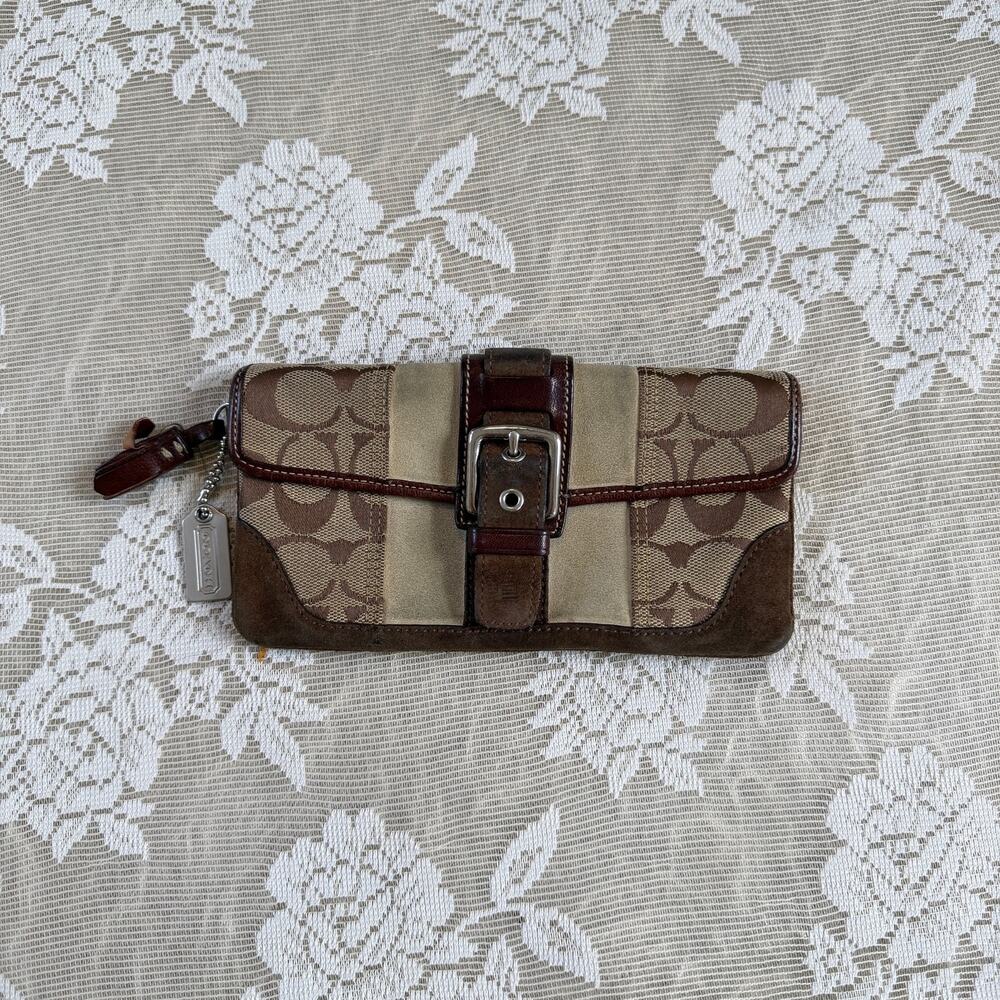 Vintage Y2K Coach Signature Buckle Wallet